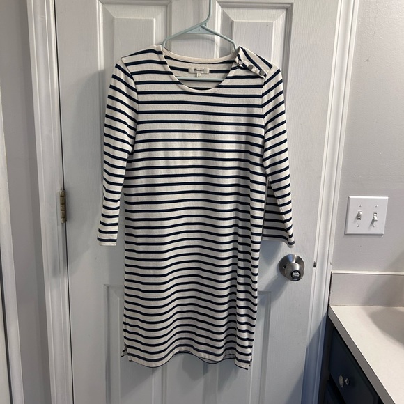 Madewell | Dresses | Madewell Xs Cream And Navy Striped Shift Dress